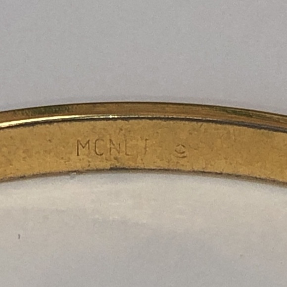 Vintage MONET Textured Gold Bangle Bracelet Modern - Picture 6 of 10